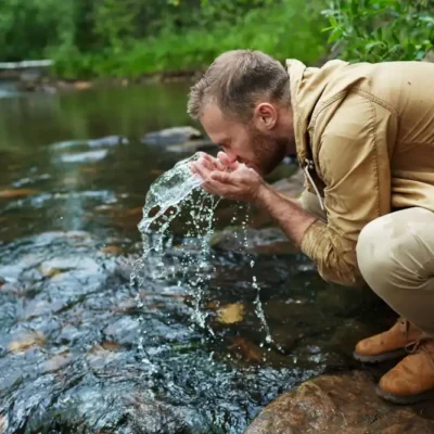 Cómo encontrar agua en la naturaleza